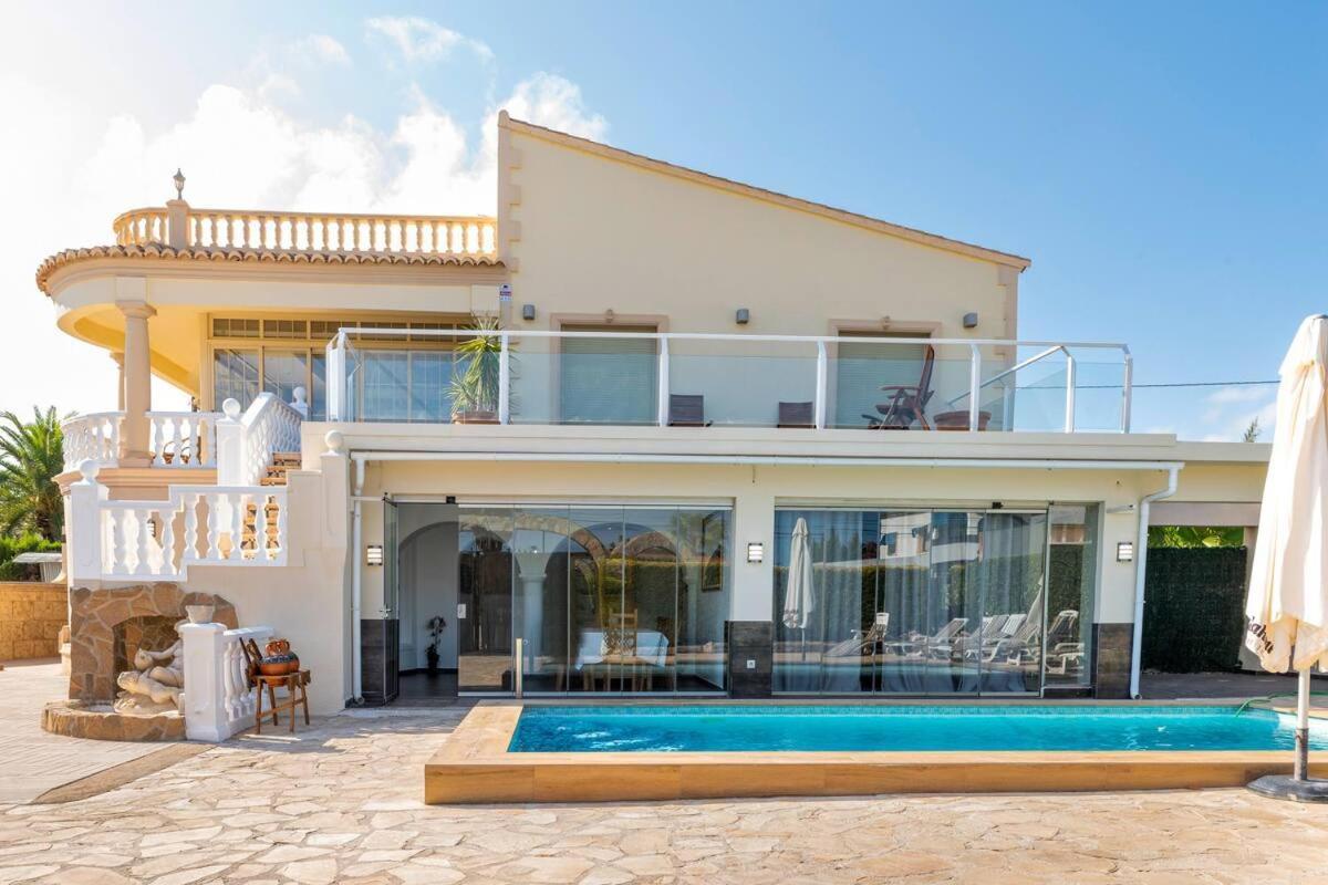 Villa Constantinos Apartamentos O Villa Completa 卡尔佩 外观 照片