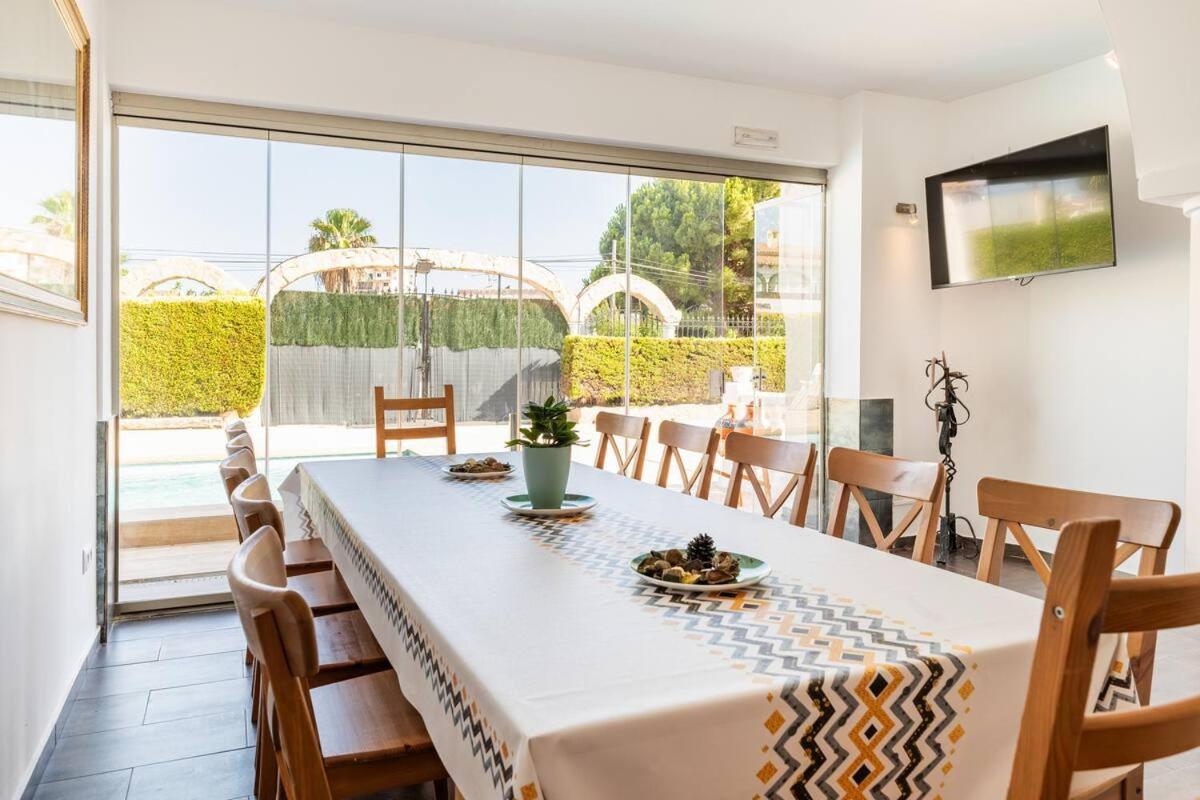 Villa Constantinos Apartamentos O Villa Completa 卡尔佩 外观 照片