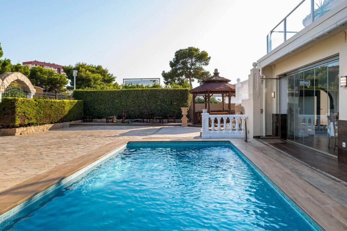 Villa Constantinos Apartamentos O Villa Completa 卡尔佩 外观 照片