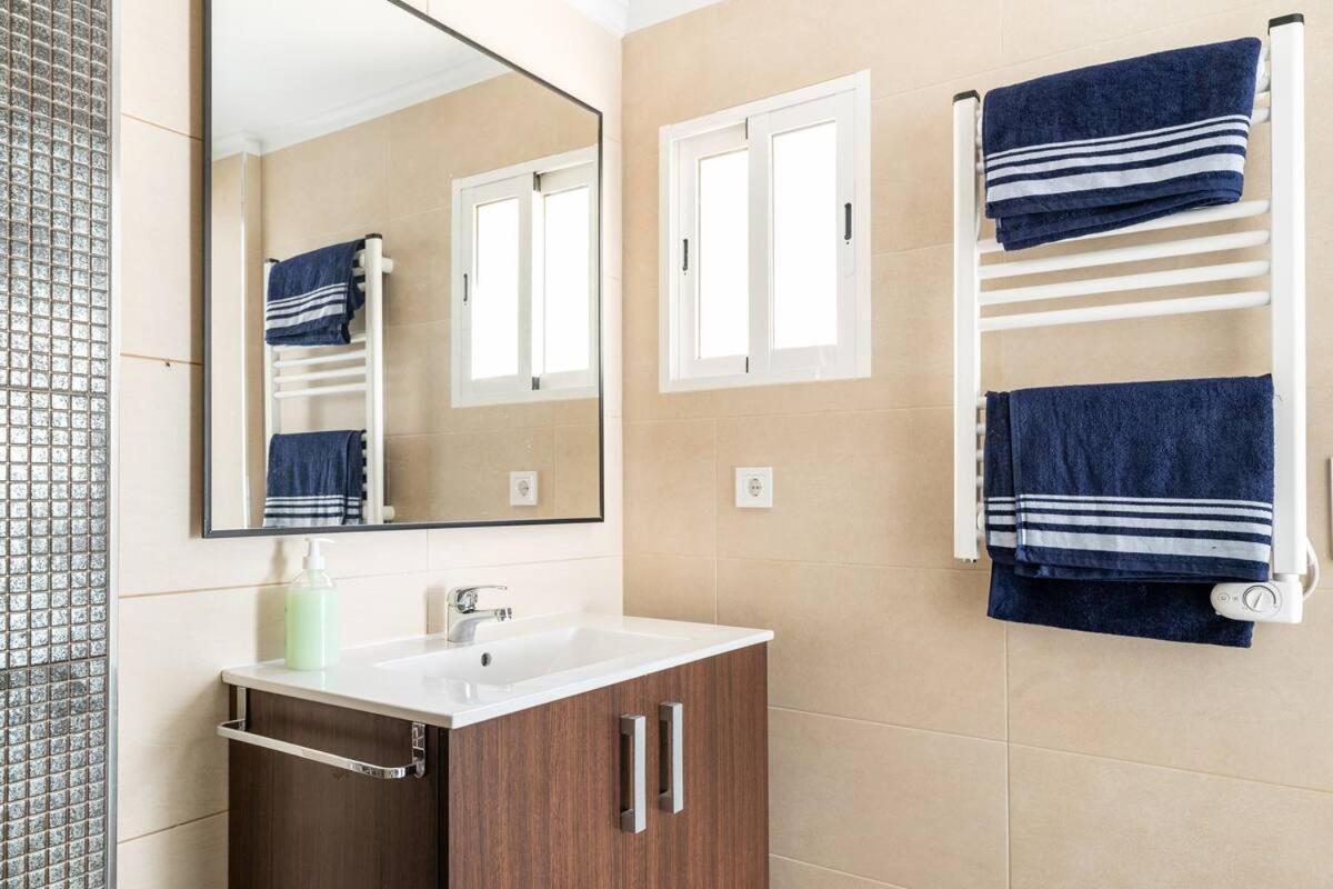 Villa Constantinos Apartamentos O Villa Completa 卡尔佩 外观 照片